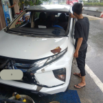 Thay Kính Ô Tô Chính Hãng Không Lo Về Giá