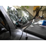 Có nên hàn kính hay thay kính ô tô không?