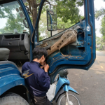 Cách thay kính cửa hông xe hơi