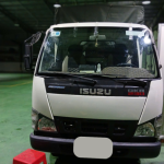 Cần thay kính ô tô uy tín