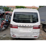 CHỌN ĐƠN VỊ THAY KÍNH Ô TÔ HỢP LÝ