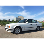 THAY KÍNH Ô TÔ GIÁ BAO NHIÊU?