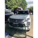 Cần Thay Kính Ô Tô Giá Tốt – Dịch Vụ Tận Nơi Lắp Ráp Nhanh Chóng