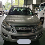 Thay kính xe Isuzu mu-X