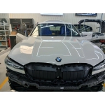 Thay kính xe BMW X7