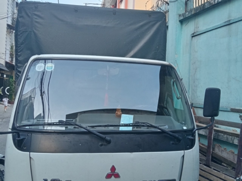 thay kính ô tô tải