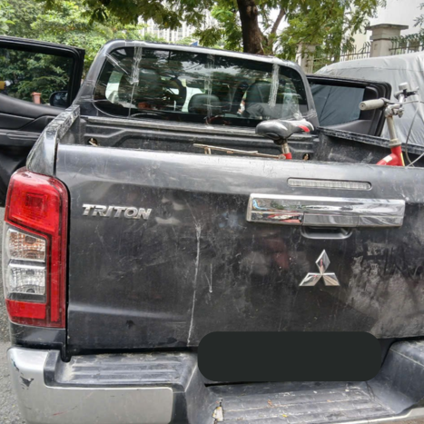 Kính Chắn Gió Xe Nissan Terra