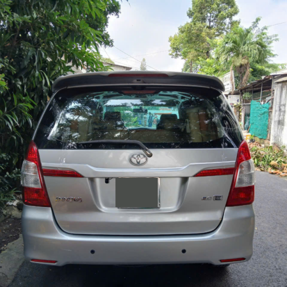 Chuyên thay kính chắn gió xe ô tô tận nơi