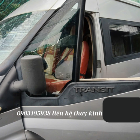 Thay kính hông chết Ford Transit