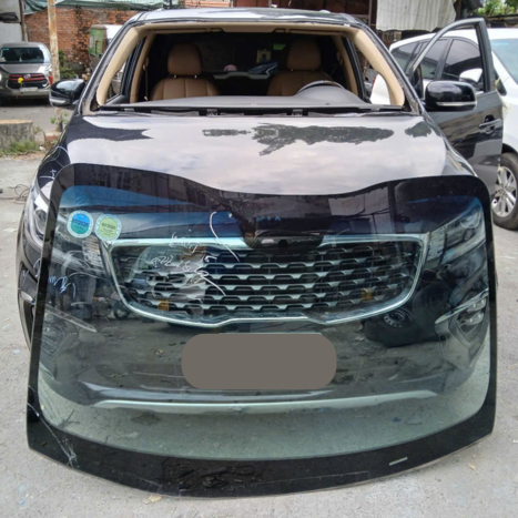 Kính Chắn Gió Xe Mazda 323