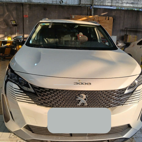 Dịch vụ thay Kính chắn gió xe Peugeot 2008 tận nơi