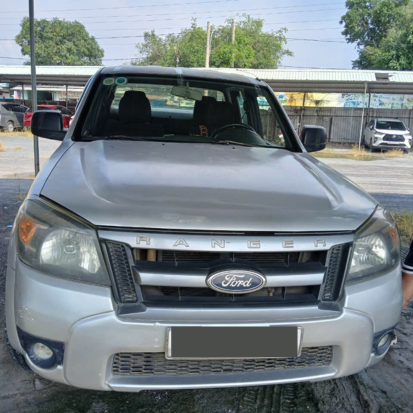 Kính Chắn Gió Xe Ford Tourneo