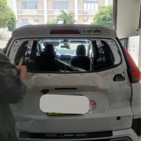 Kính Chắn Gió Xe Mazda 3