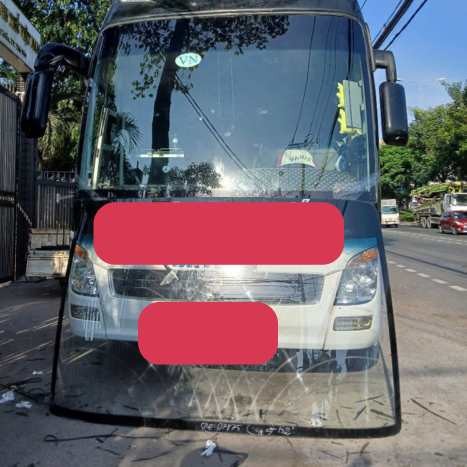 Có nên hàn kính hay thay kính ô tô không?