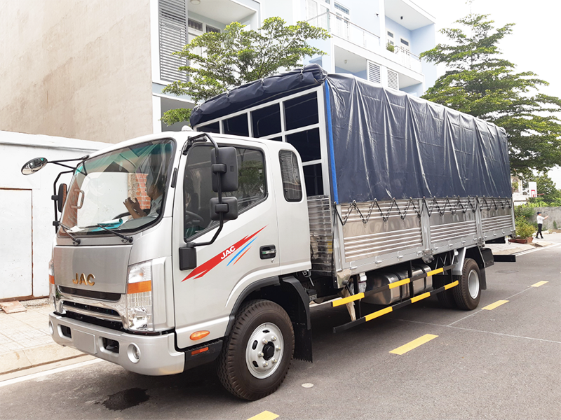 Dịch vụ thay Kính chắn gió xe tải JAC 7 tấn tận nơi