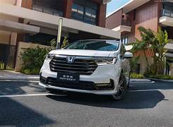 Thay Kính Chắn Gió Xe Honda Odyssey