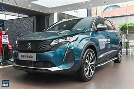 Dịch vụ thay Kính chắn gió xe Peugeot 2008 tận nơi