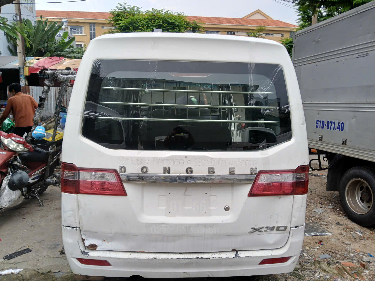 Kính chắn gió xe tải Teraco 100