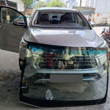 Kính Lái Ô Tô Nứt 10cm Thì Nên Hàn Hay Thay Kính?