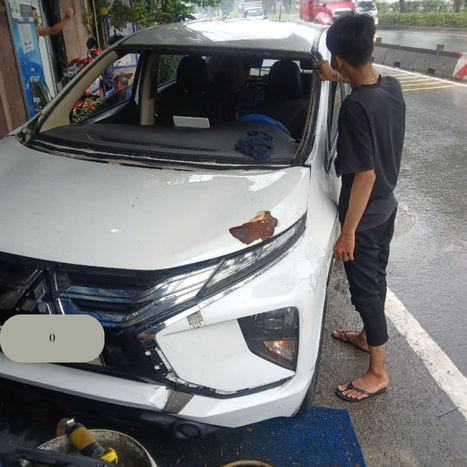 Thay Kính Ô Tô Chính Hãng Không Lo Về Giá