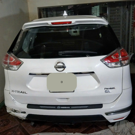 THAY KÍNH LÁI Ô TÔ GIÁ NHIÊU?