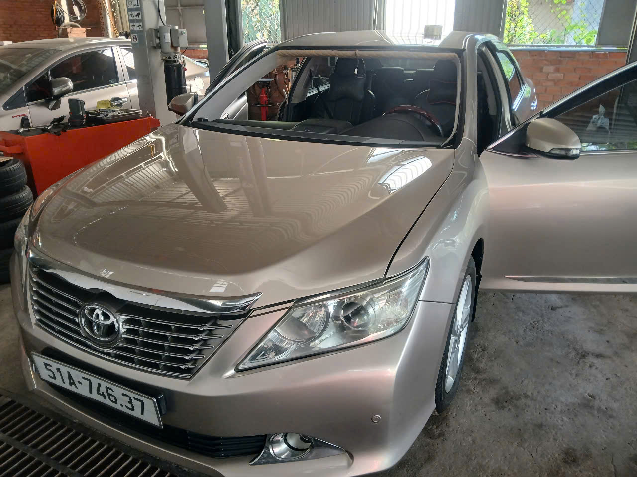  CHUYÊN LẮP RÁP KÍNH CHẮN GIÓ XE HƠI TẠI BÌNH DƯƠNG