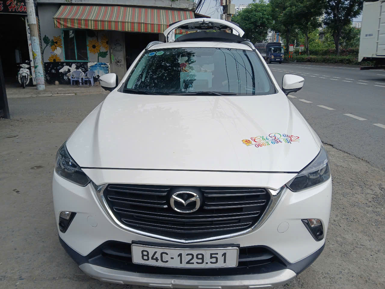 CẦN THỢ THAY KÍNH Ô TÔ CHUYÊN NGHIỆP