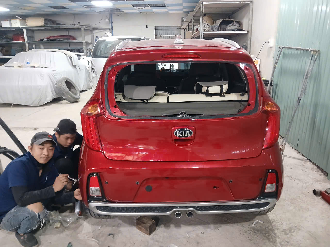 CHUYÊN THAY KÍNH Ô TÔ GIÁ RẺ TPHCM TẬN TÌNH 