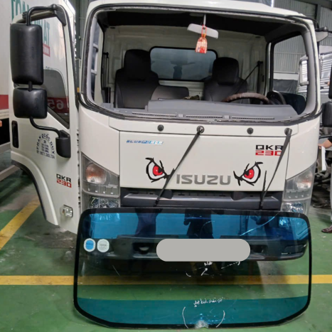 Thay kính ô tô nhanh chóng tiện lợi nhanh chóng