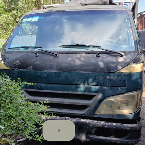 Thay kính chắn gió ô tô tận nơi