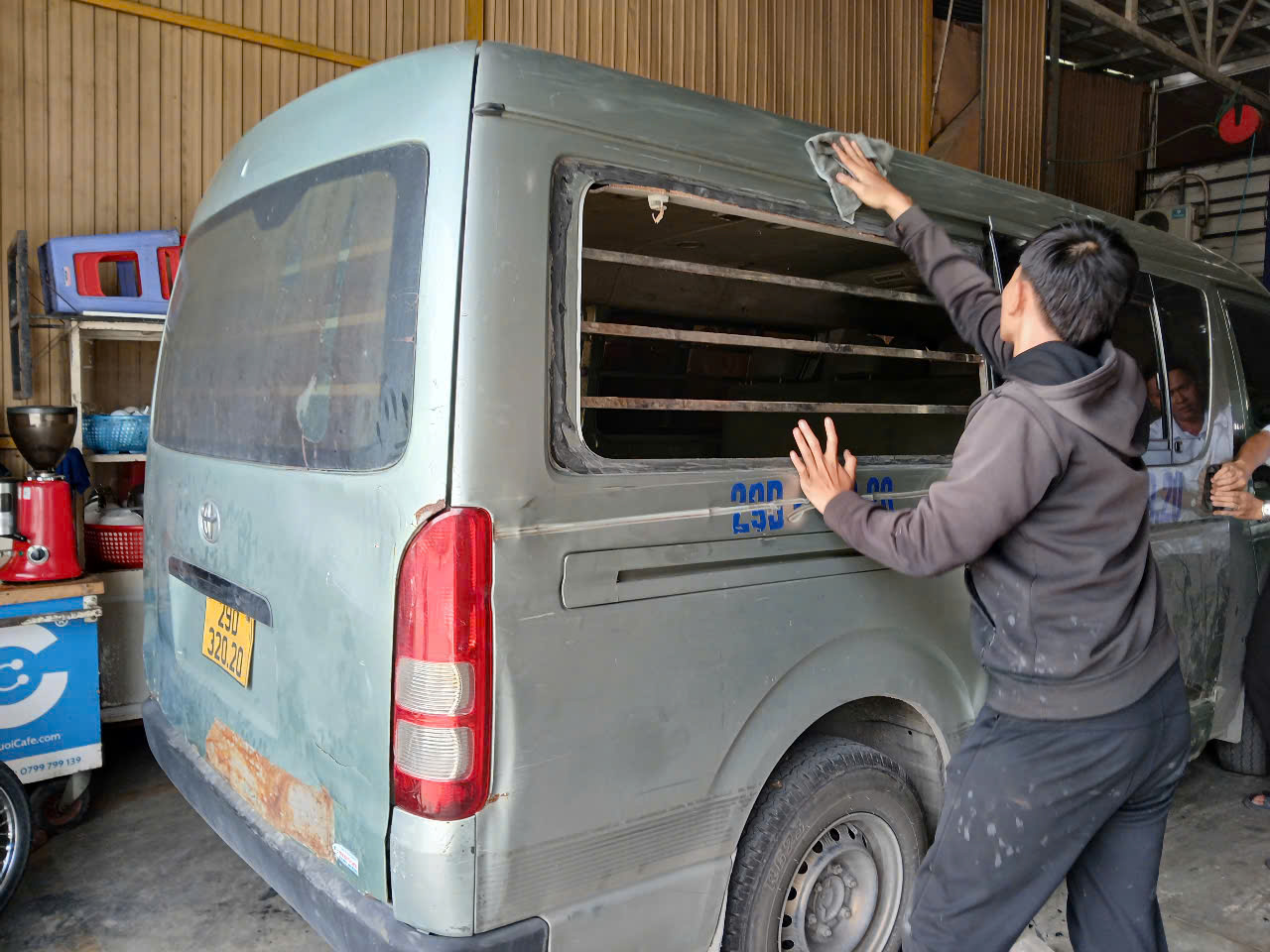 Dịch Vụ Lắp Ráp Kính Ô Tô Giá Rẻ