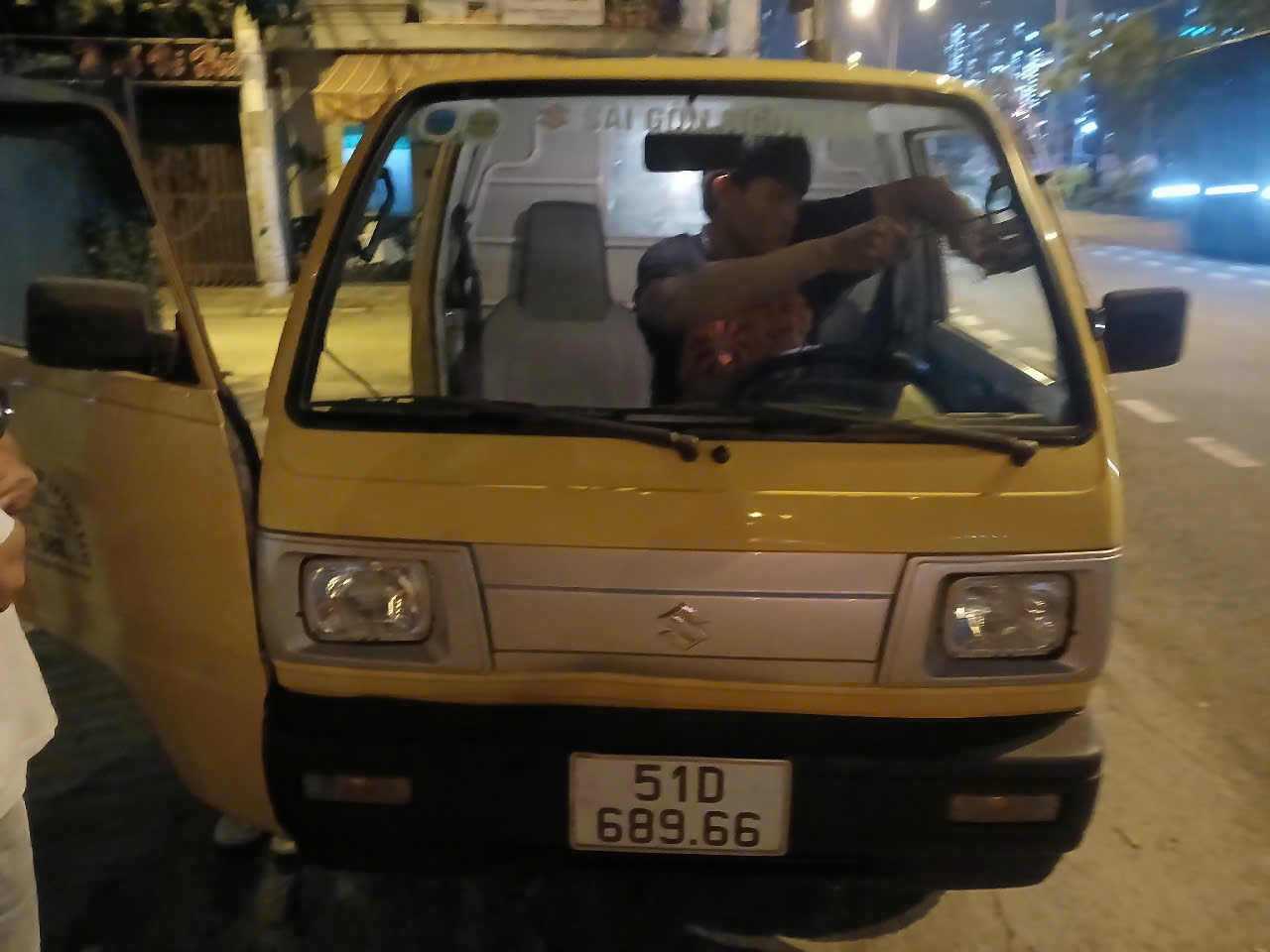 Dịch Vụ Thay Kính Ô Tô Ở Bình Dương﻿