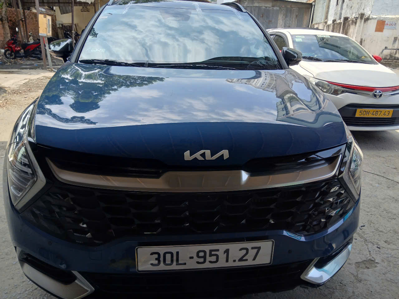 Những điều cần biết về kính chắn gió ô tô