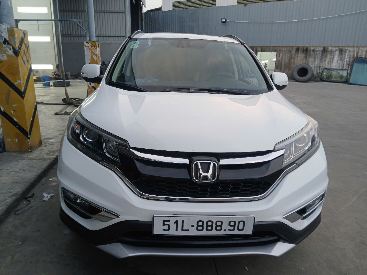 chuyên thay kính ô tô tận nơi giá ưu đãi cực rẻ chất lượng