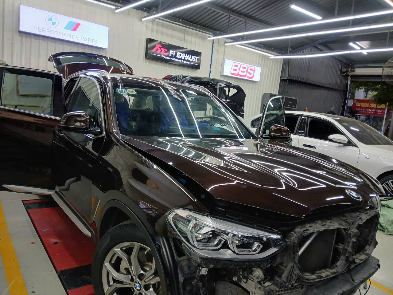 Dịch Vụ Thay Kính Ô Tô Ở Quận 9