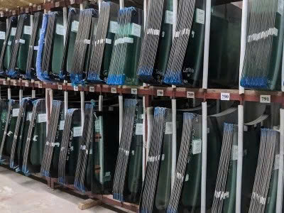 chuyên thay kính ô tô hàng chất lượng - bao sài