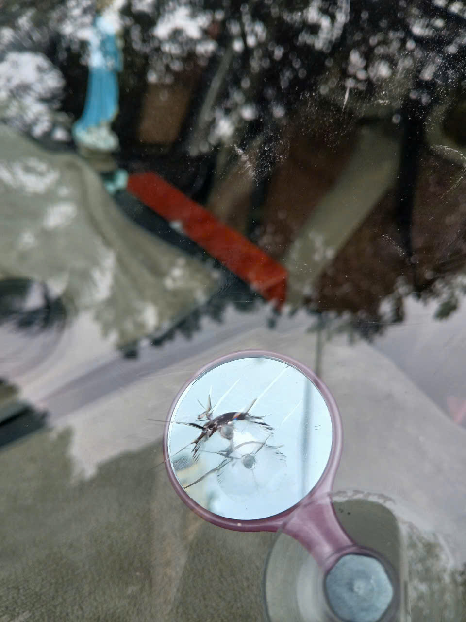 Dịch vụ thay kính và hàn kính ô tô tận nơi