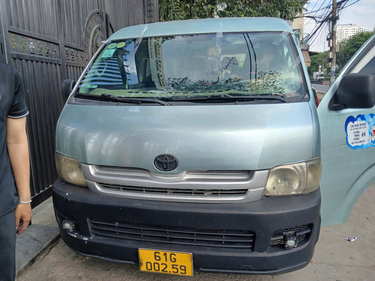 Kính Ô Tô Giá Rẻ HCM Thủ Đức – Dịch Vụ Thay Kính Xe Hơi Nhanh Chóng