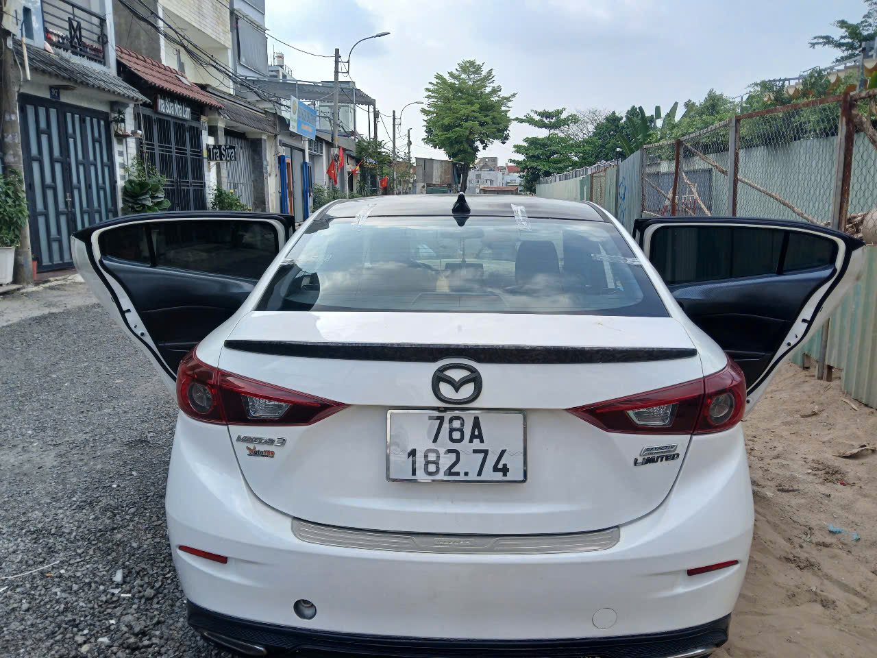 Dịch Vụ Thay Kính Chắn Gió Tận Nhà – Kính Xe Hơi Thành Phước