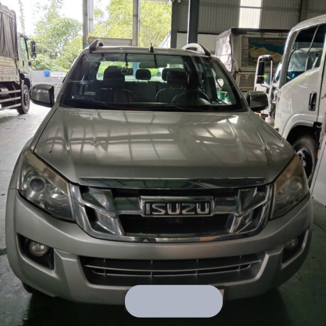 Thay kính xe Isuzu mu-X
