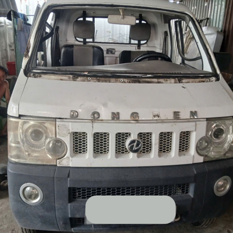Dịch vụ thay kính chắn gió xe tải Dongben 870 kg tận nơi