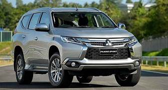 Thay kính xe Mitsubishi Pajero
