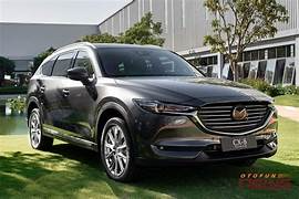 Thay kính xe Mazda CX-8